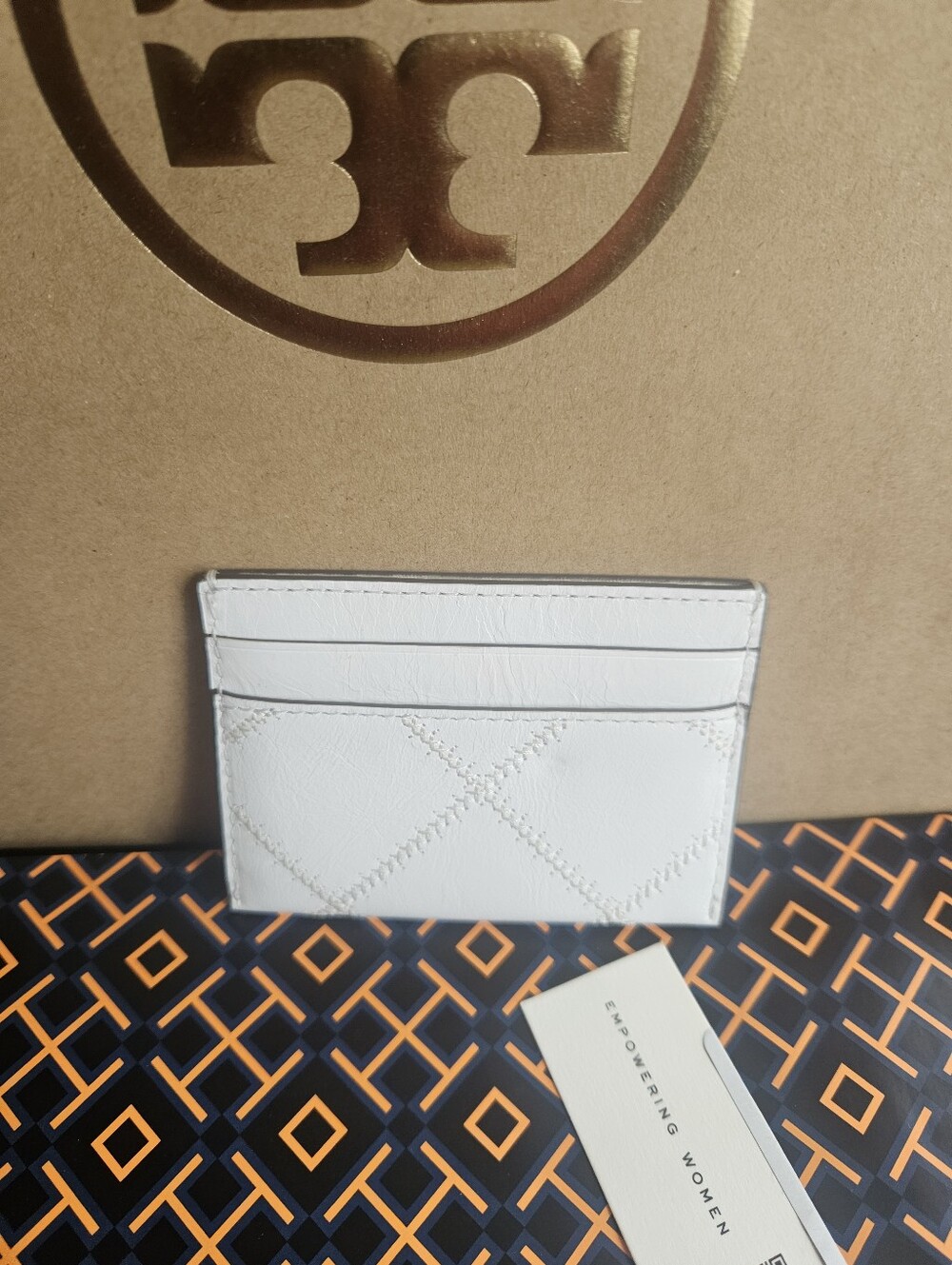 Tory Burch Willa Slim Card Case with Gold Logo Blanc/100 - Picture 2 of 3
